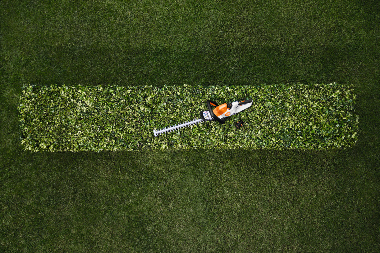 STIHL HSA 40, 50 cm, avec 2x batterie AS 2 et chargeur AL 1 — free download