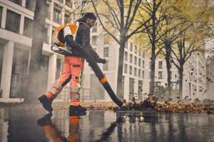 BRA 600 B, sans batterie ni chargeur